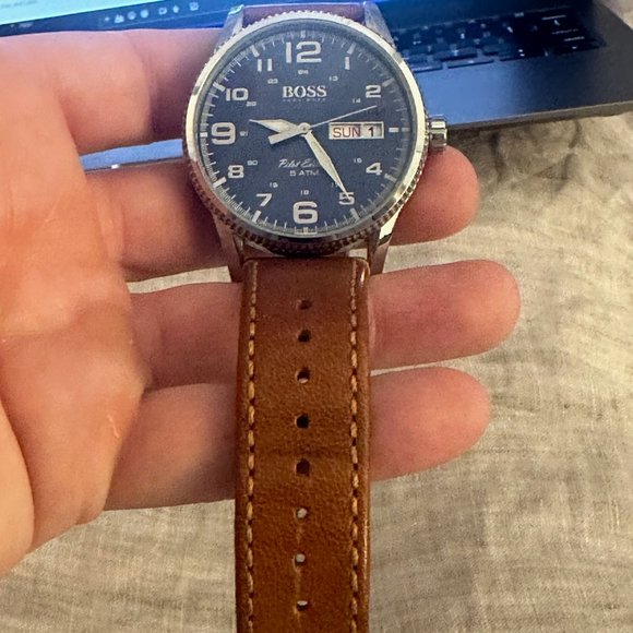 Hugo Boss Mens Watch Pilot Edition 44mm - Picture 3 of 6